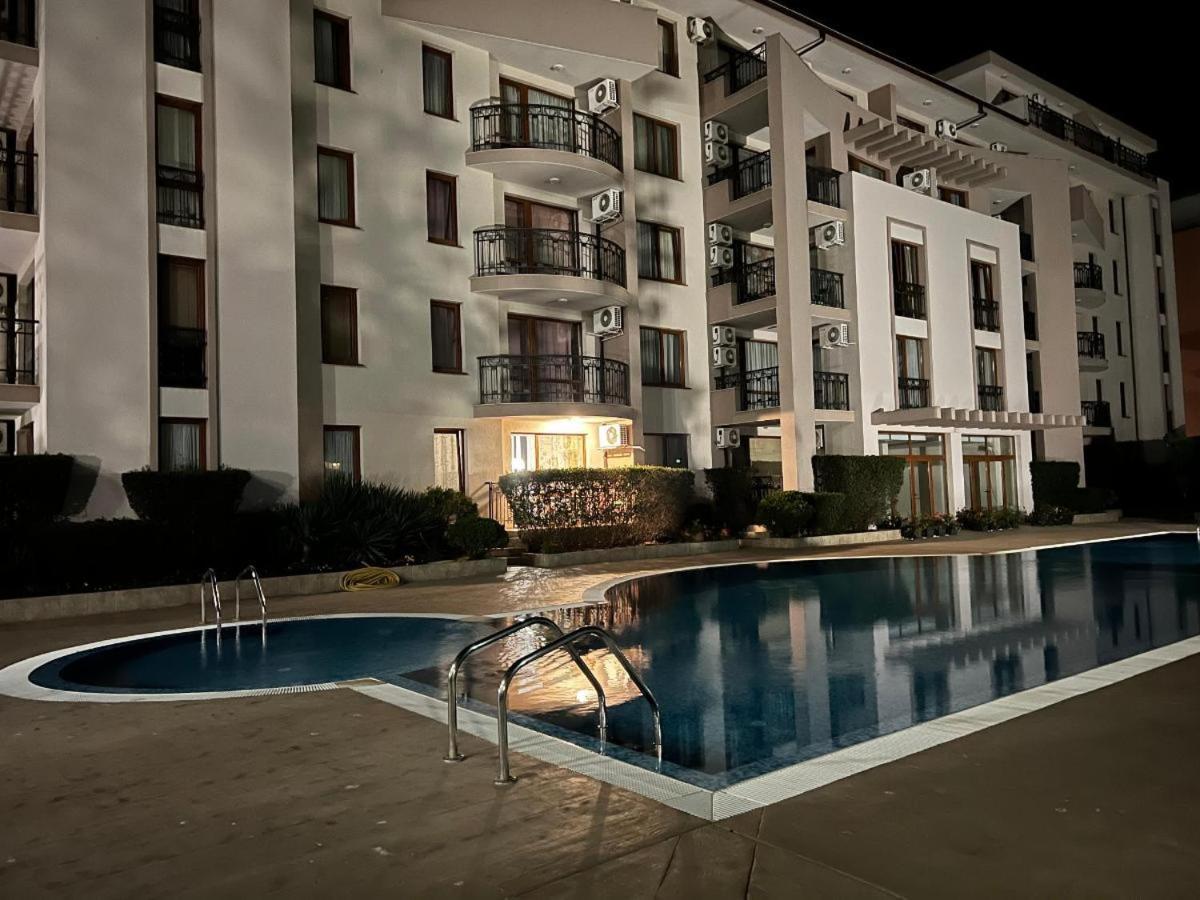 Alex Deluxe Apartments Slăntjev Brjag Exteriör bild