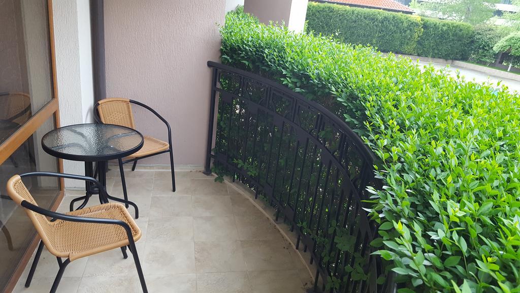 Alex Deluxe Apartments Slăntjev Brjag Exteriör bild